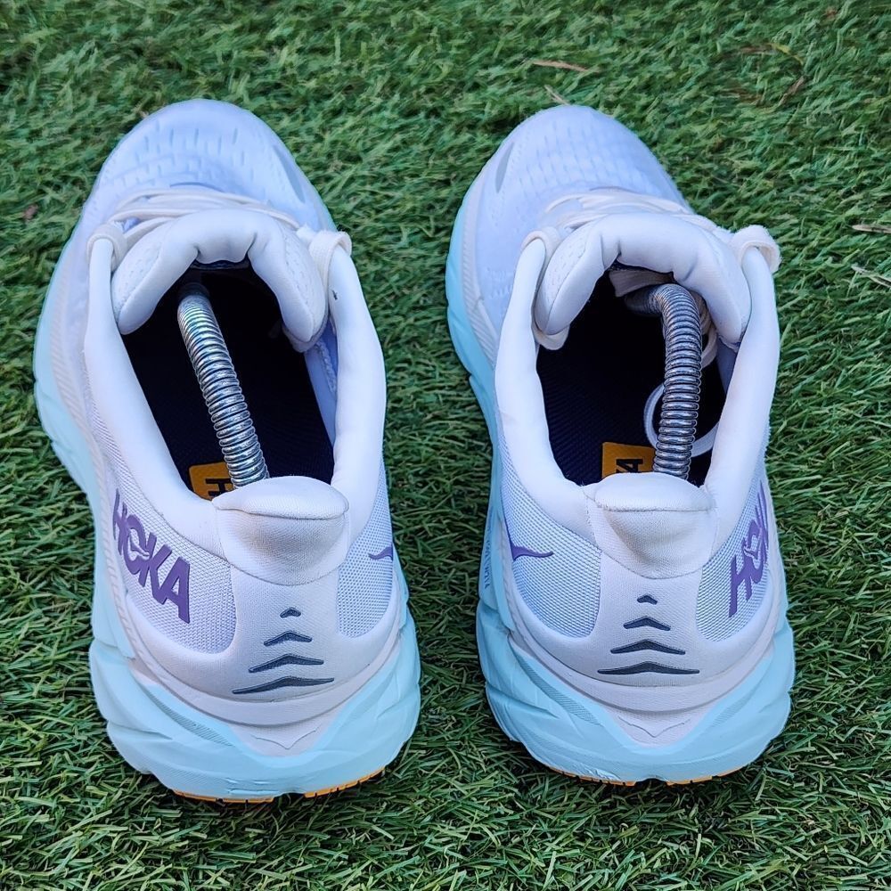 HOKA CLIFTON 8 - Womens Athletic Shoes - SIZE 9.5B - Picture 6 of 10